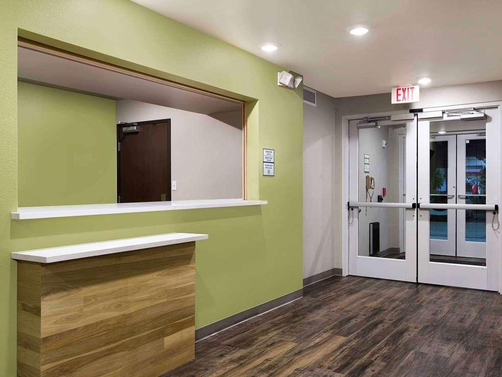 Woodspring Suites Providence Interiør bilde